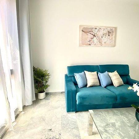 Suite Alameda Center Malaga Bagian luar foto