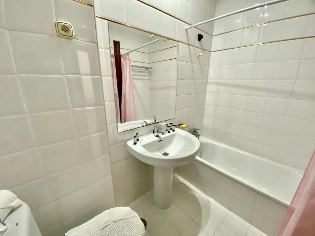 Suite Alameda Center Malaga Bagian luar foto