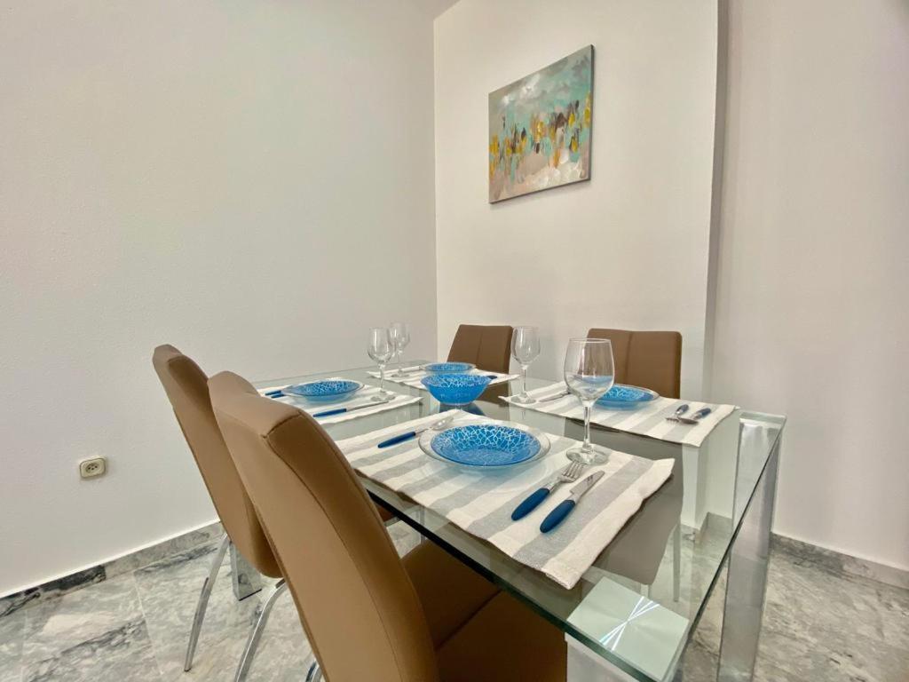 Suite Alameda Center Malaga Bagian luar foto